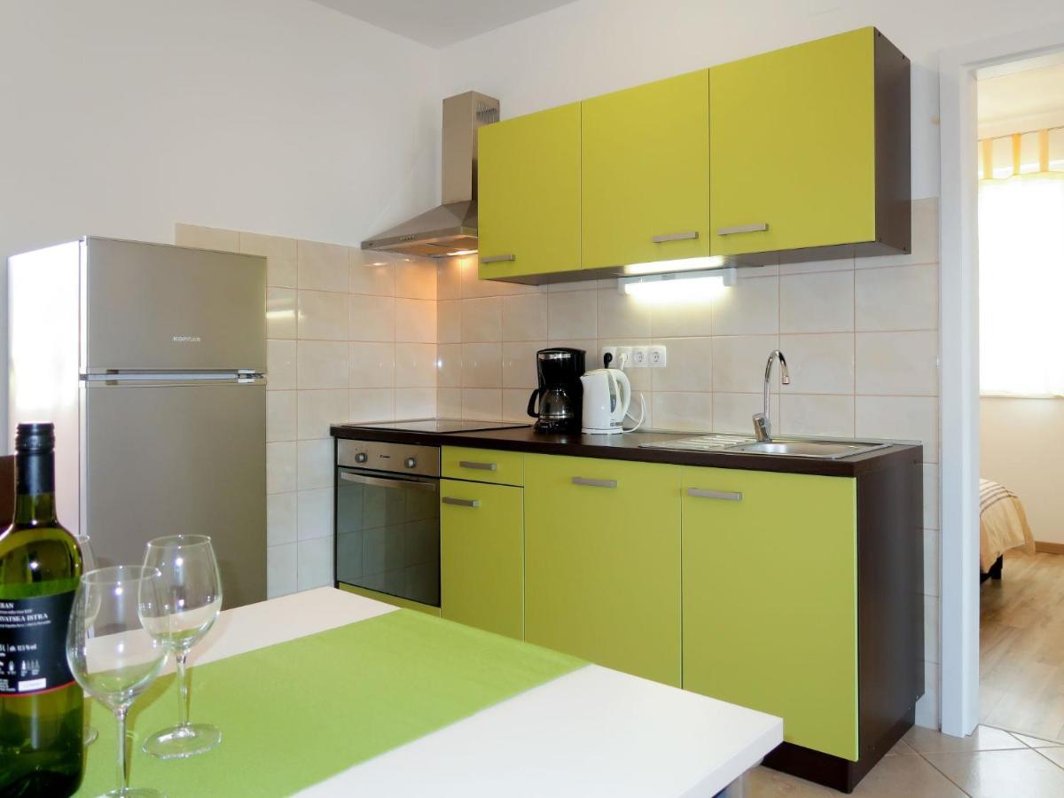Apartment Rosic - Krk217 By Interhome Kornic Exterior photo