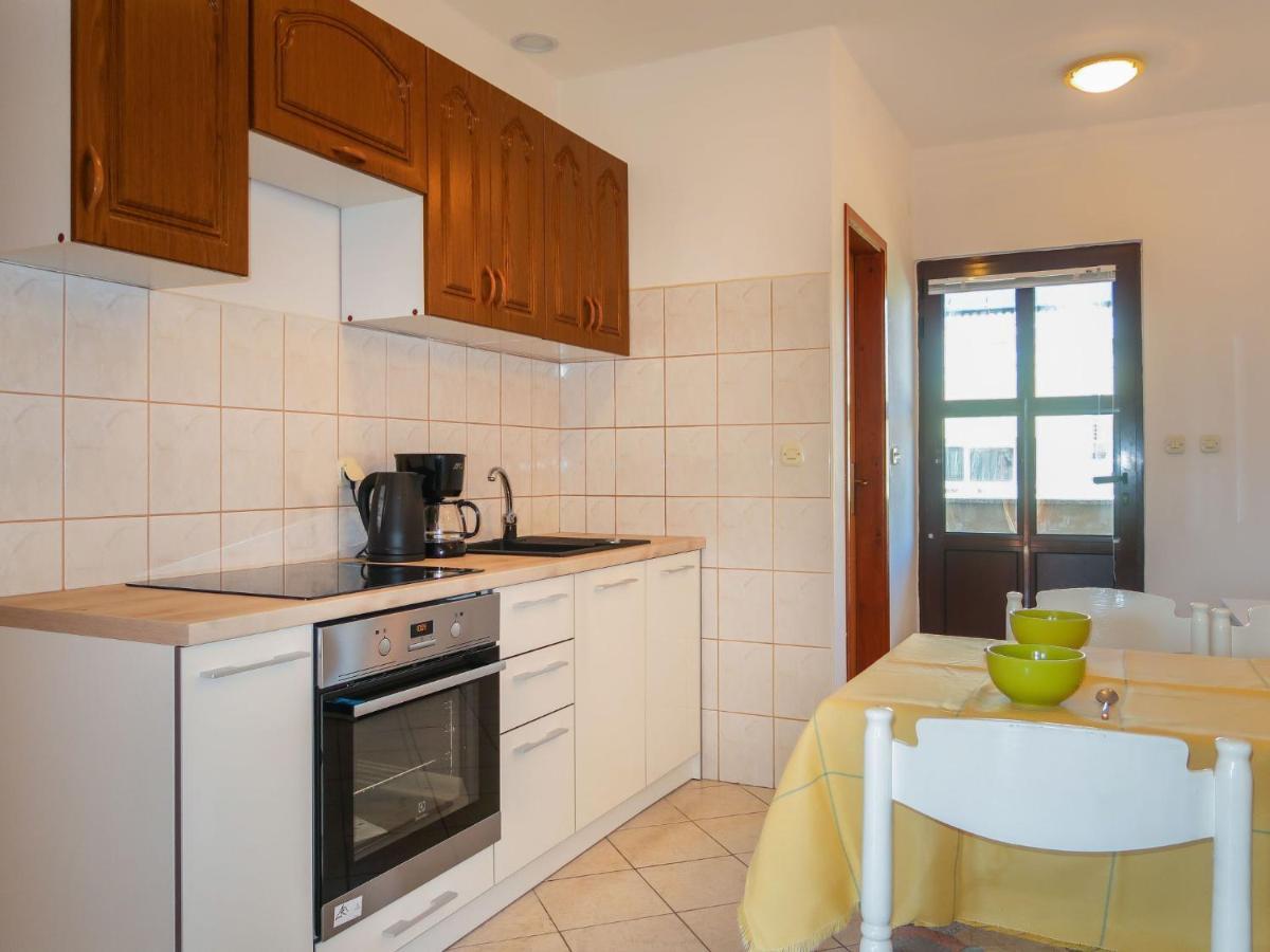 Apartment Rosic - Krk217 By Interhome Kornic Exterior photo